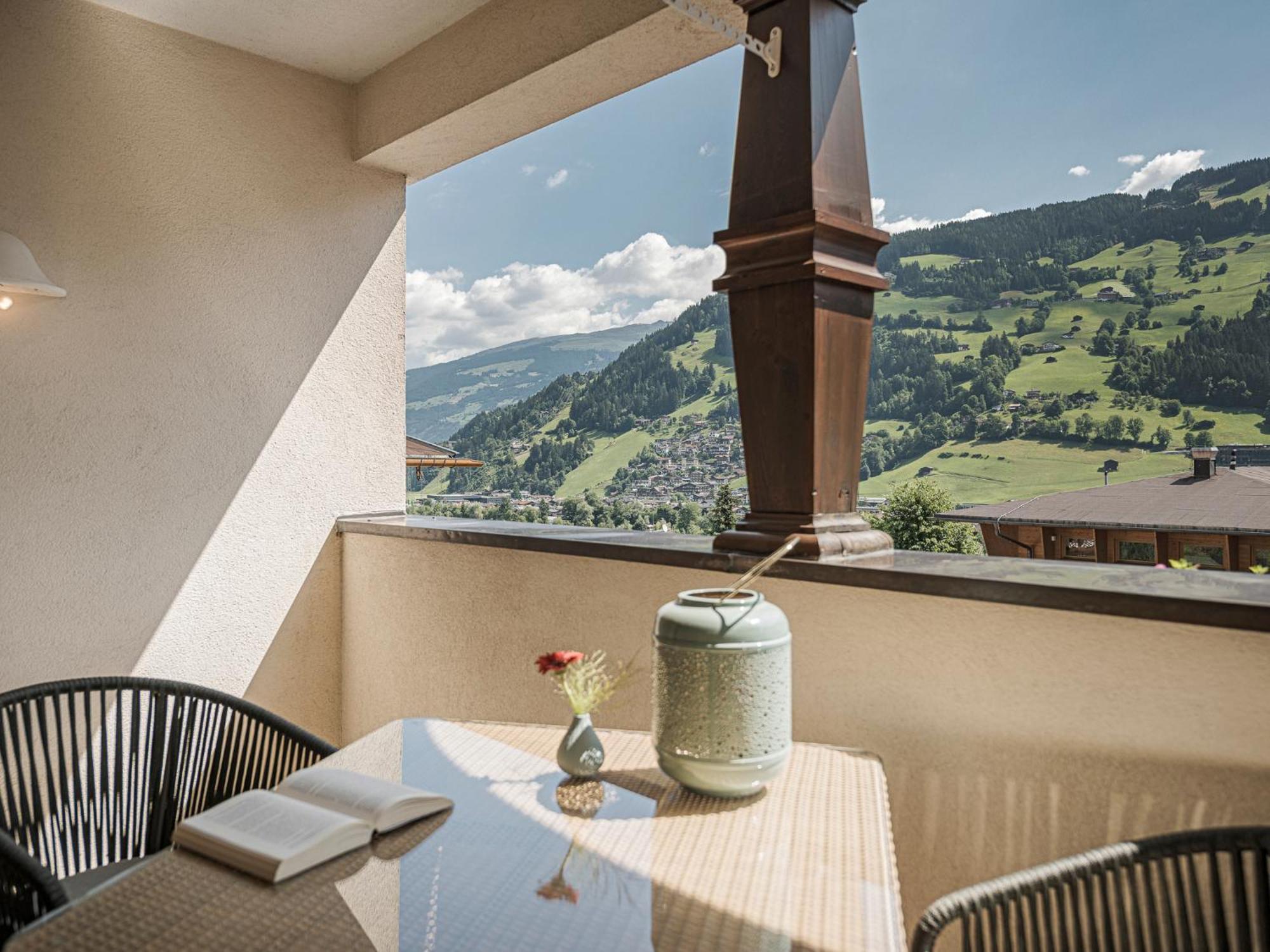 Hotel Sieghard Zillertal Hippach Exterior photo